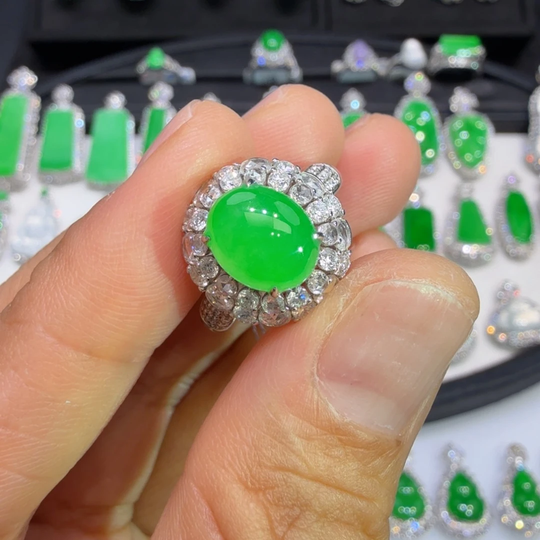 翡翠18K金镶嵌戒指收到货48小时鉴赏期