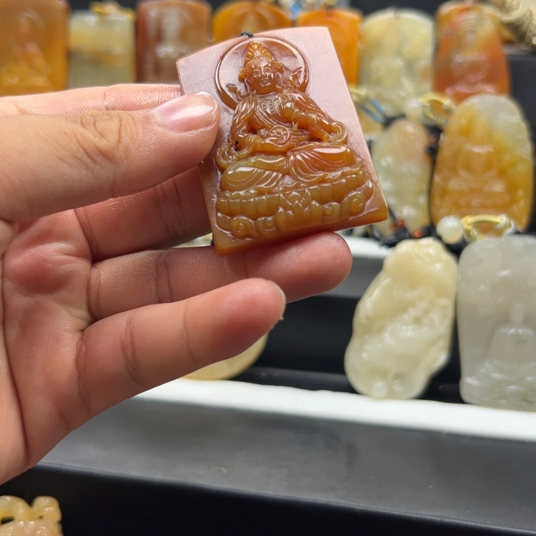 石英质玉（黄龙玉）未镶嵌多样性发货，发其一