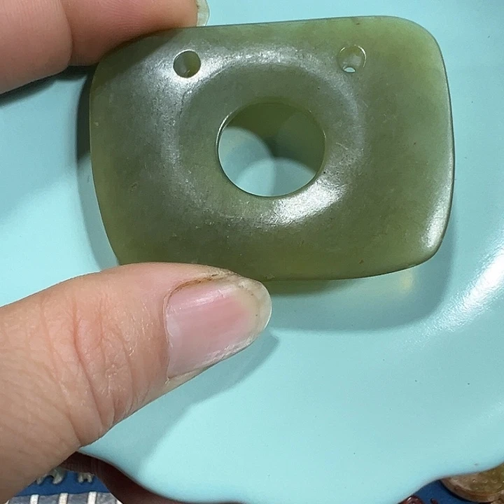 和田玉（糖玉）未镶嵌挂件