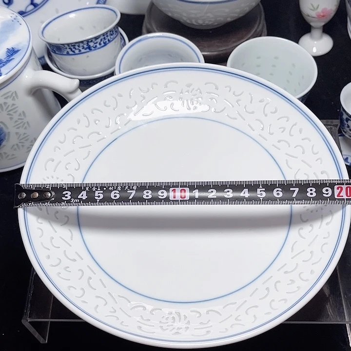 碗双线雕塑福字八寸盘