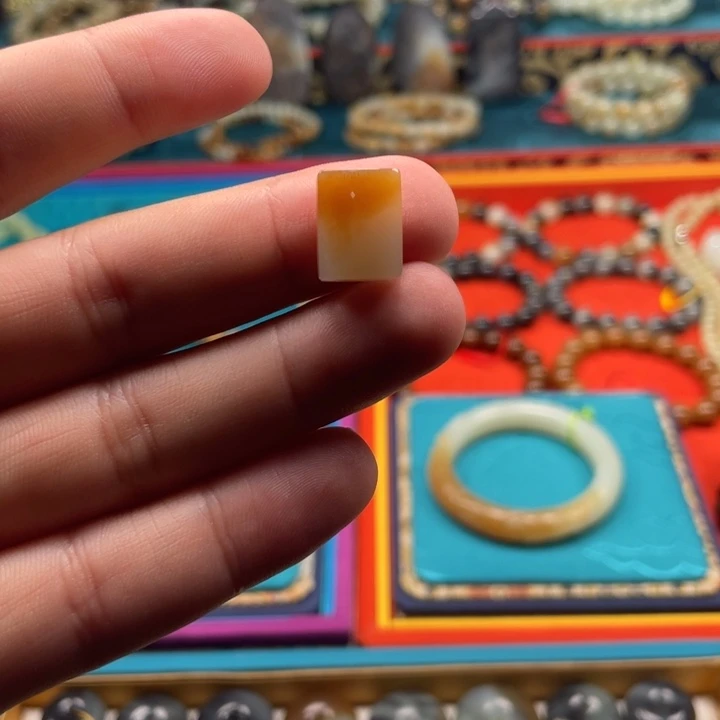 和田玉（糖玉）未镶嵌手链