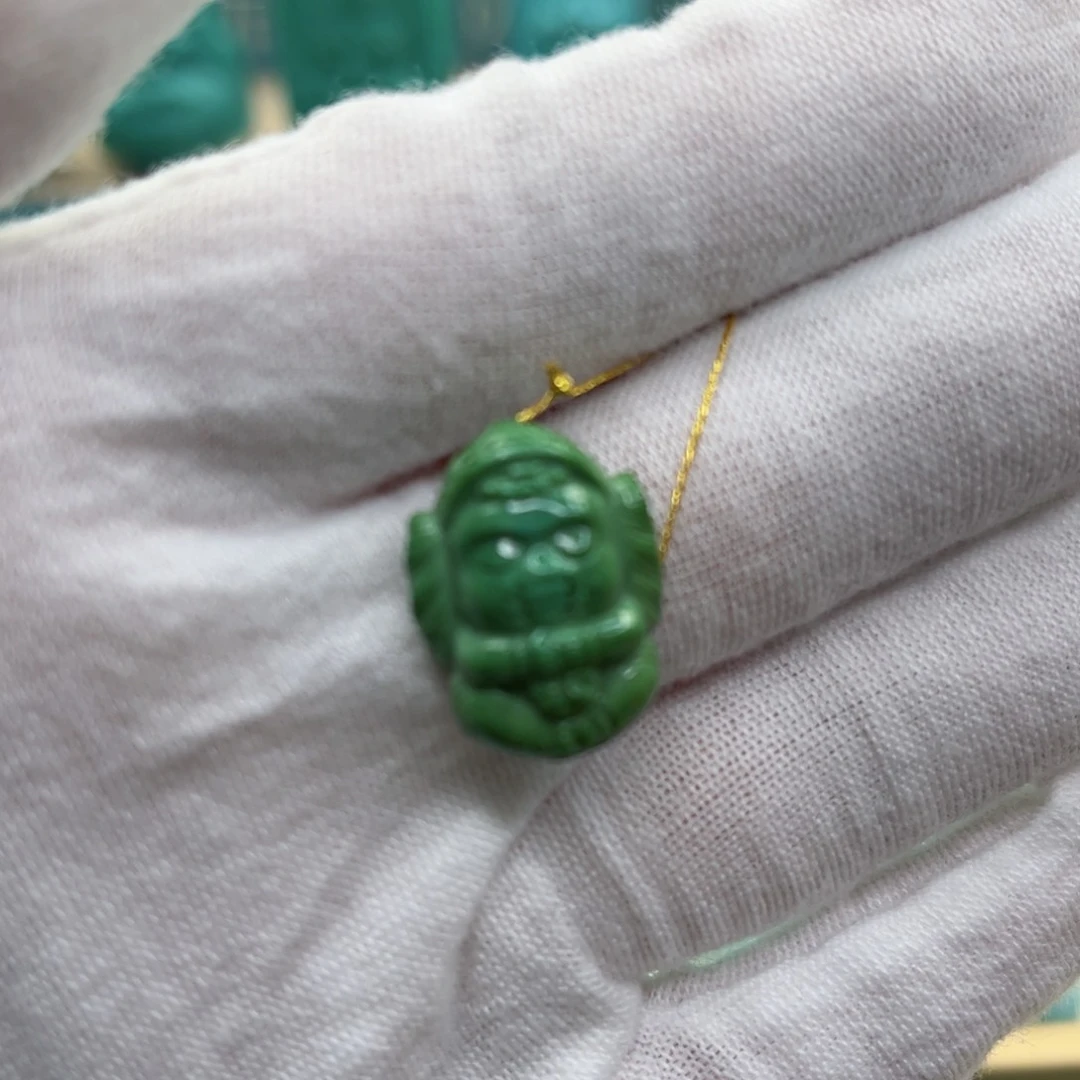 绿松石配饰未镶嵌