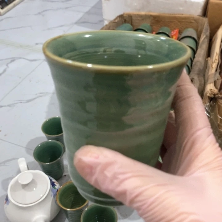 瓷片五厂绿釉闻香杯微瑕疵