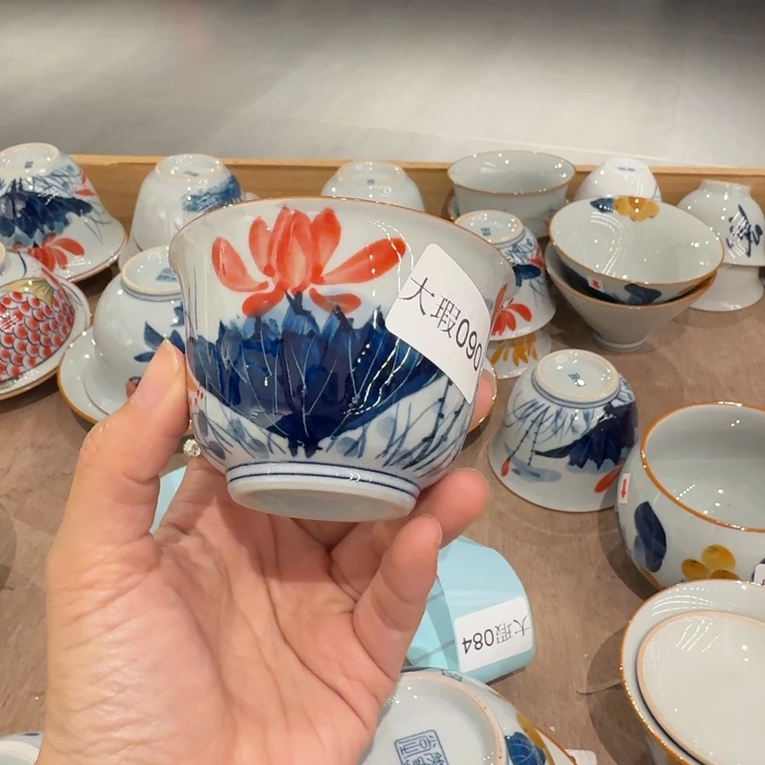 釉下手绘茶具微瑕