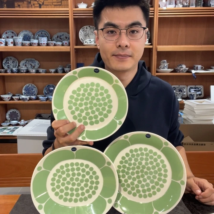 绿色星期天21餐盘*2，25椭圆盘*1，26*1