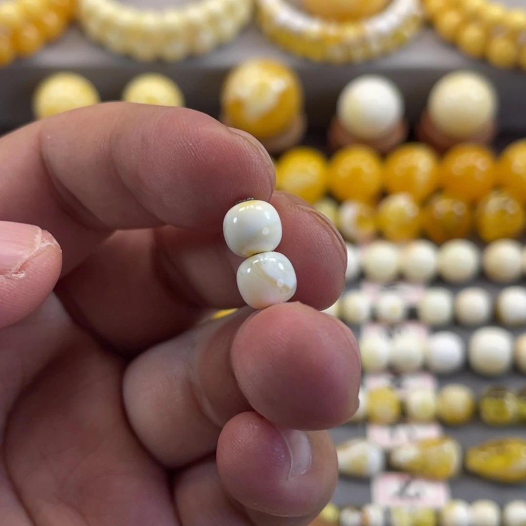 未镶嵌蜜蜡裸石心**清金瓷白荧光同料老型