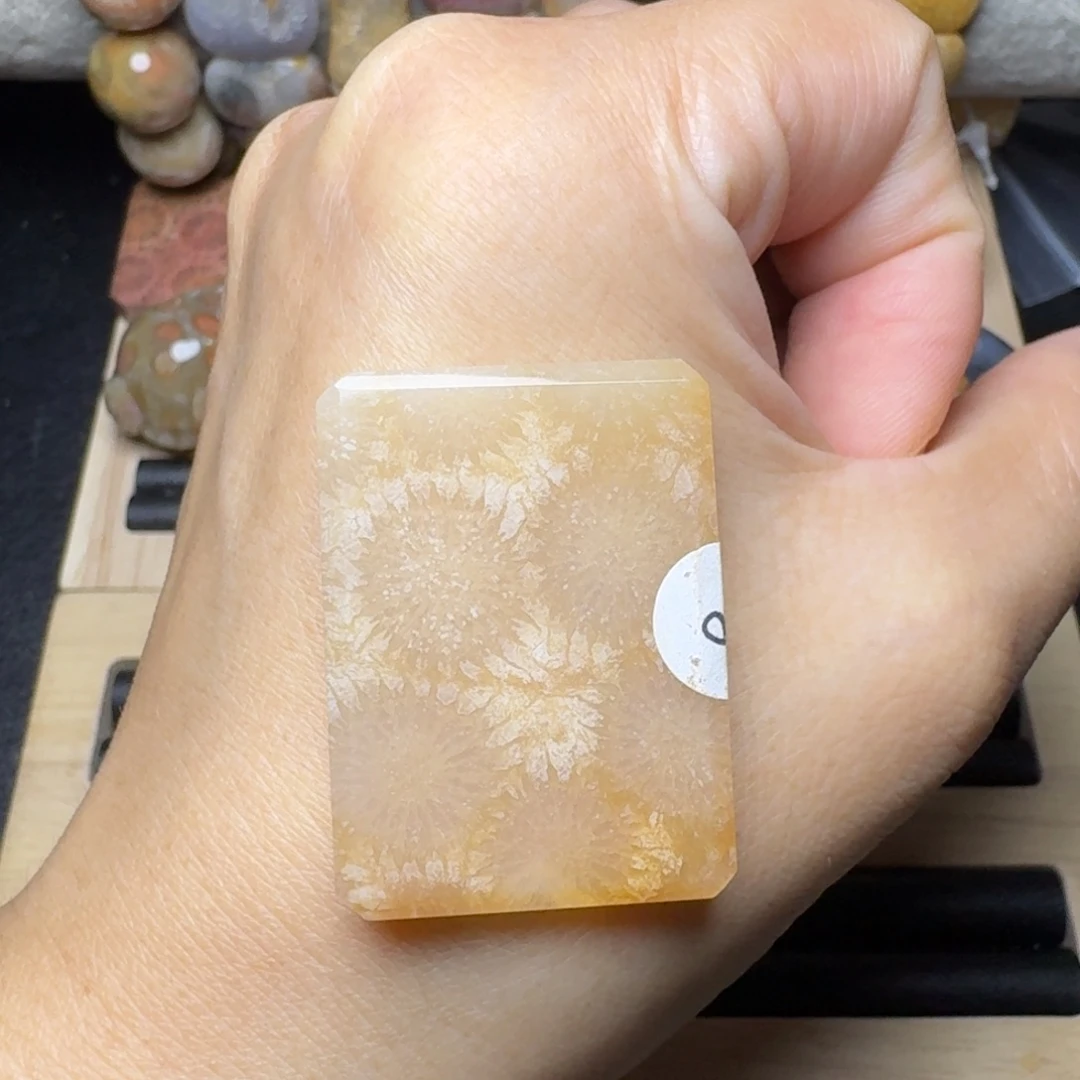 硅化玉未镶嵌冰透黄花