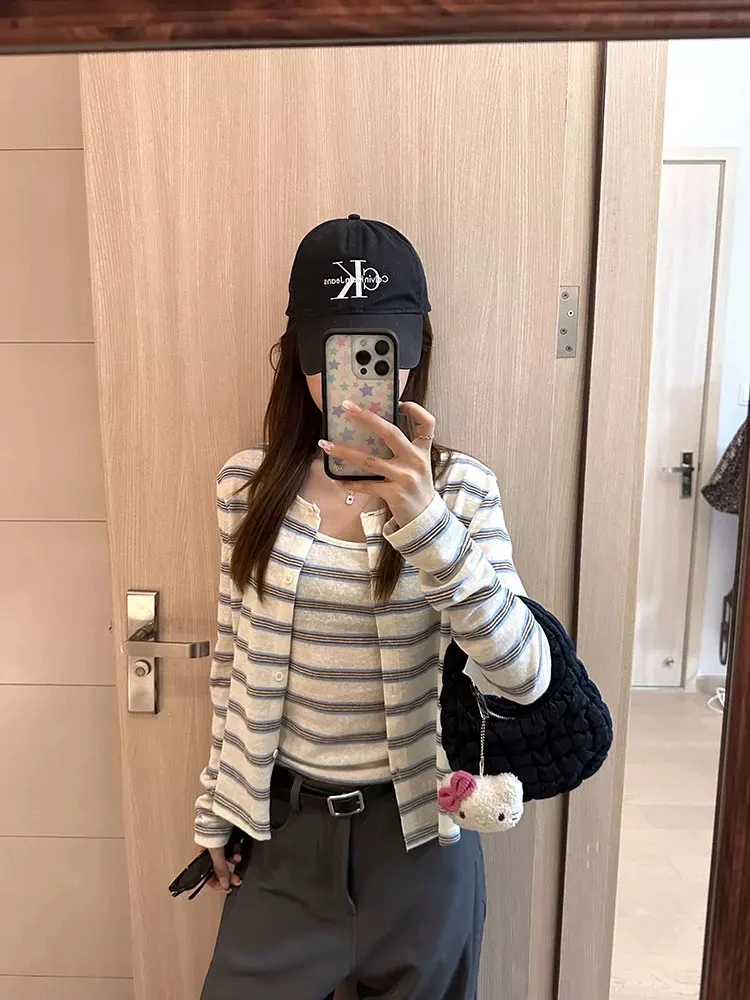 【猪崽部落】 网红韩系辣妹纯欲上衣裙 下单默认微瑕