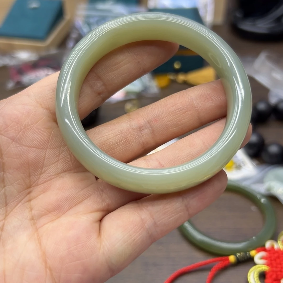 和田玉未镶嵌手镯56.6圈围800