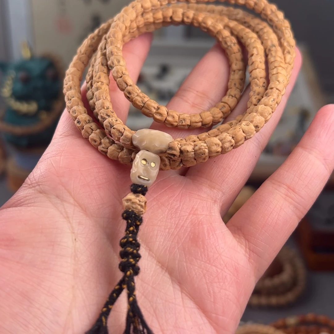 柏香籽/百香籽吊坠迟***i