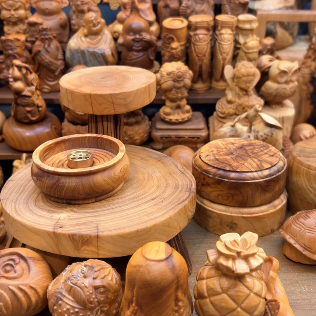 毓***柏木（崖柏）手把件