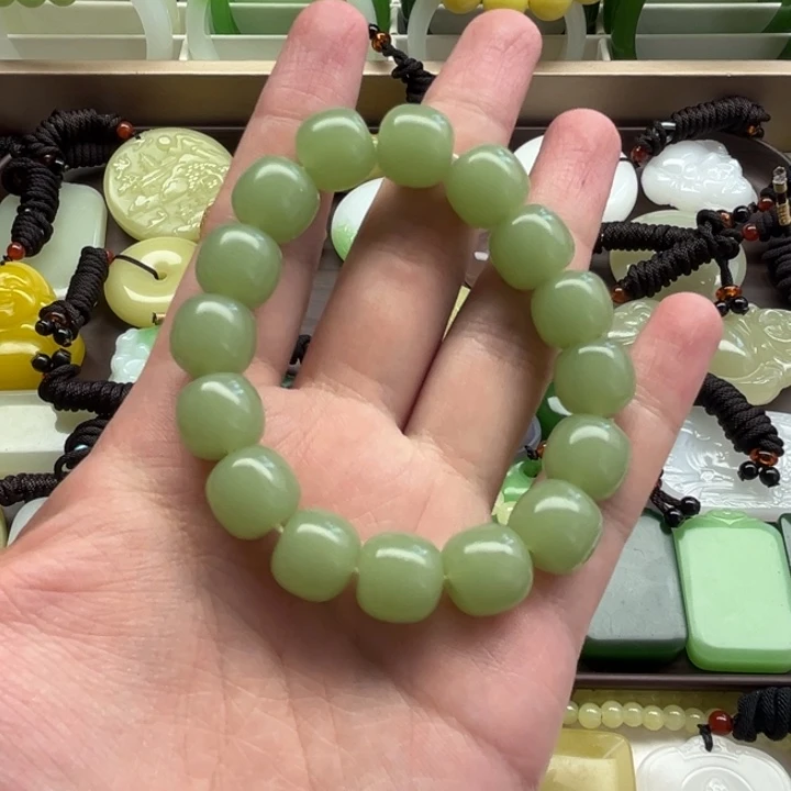 新疆老料精品手串吊坠