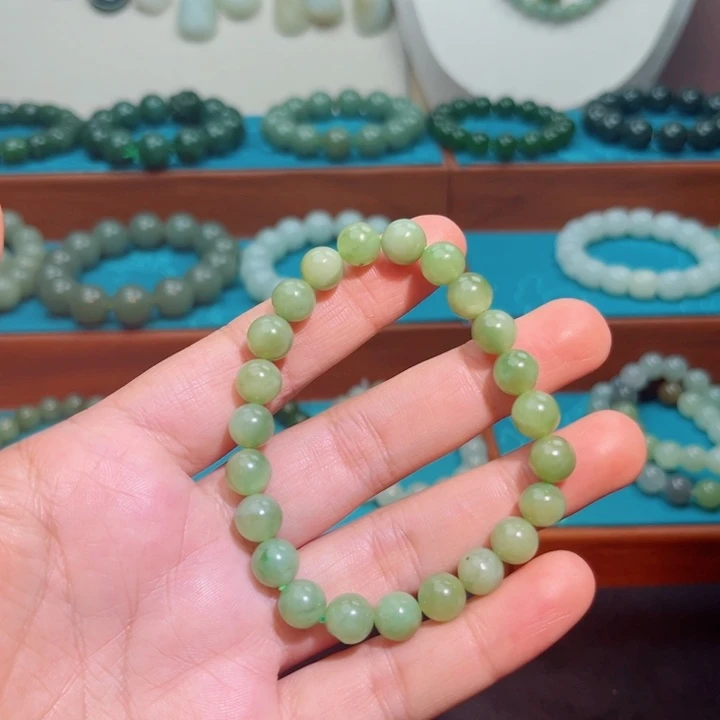 和田玉未镶嵌手链卡8