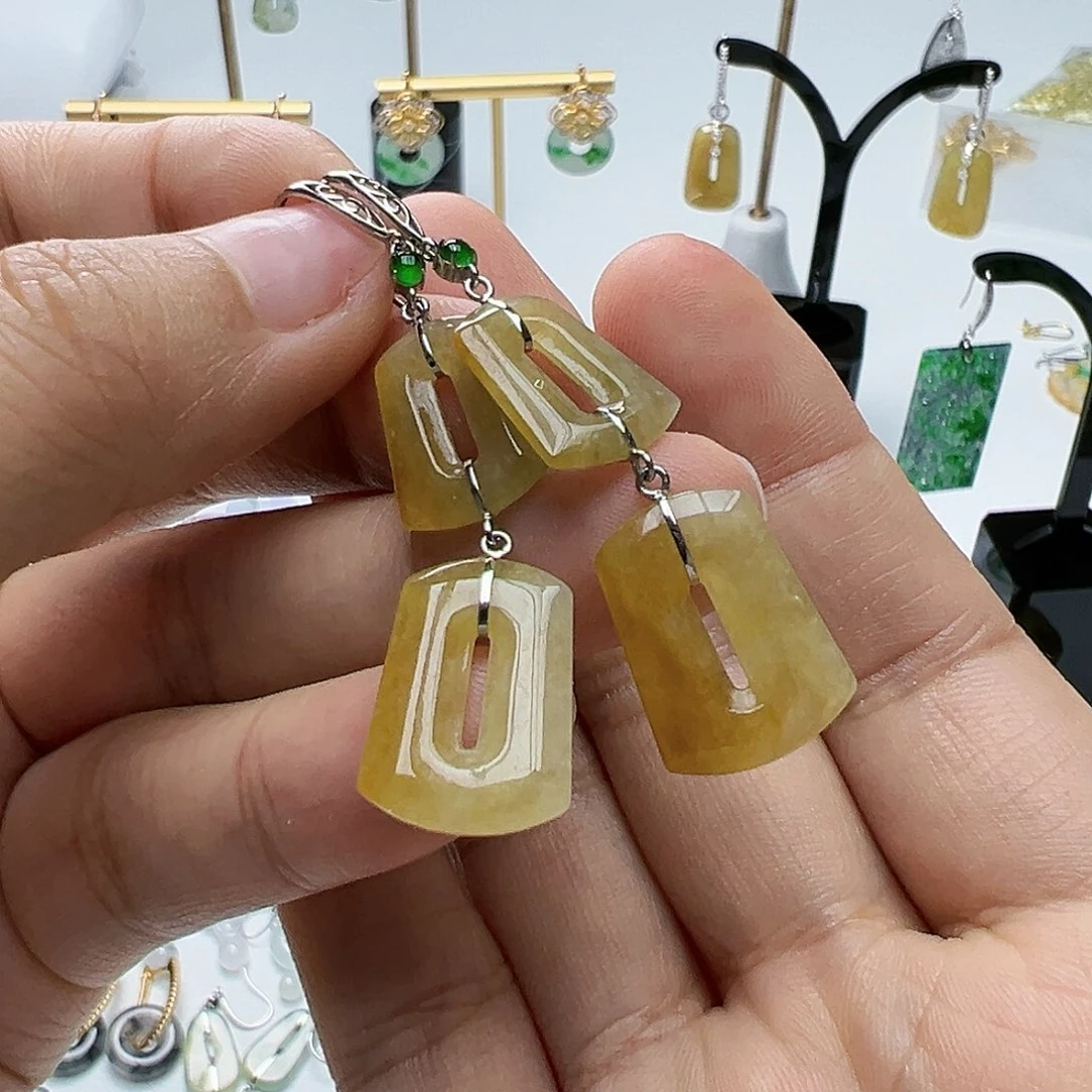 18K金镶嵌翡翠耳饰雯*天然缅甸A货翡翠