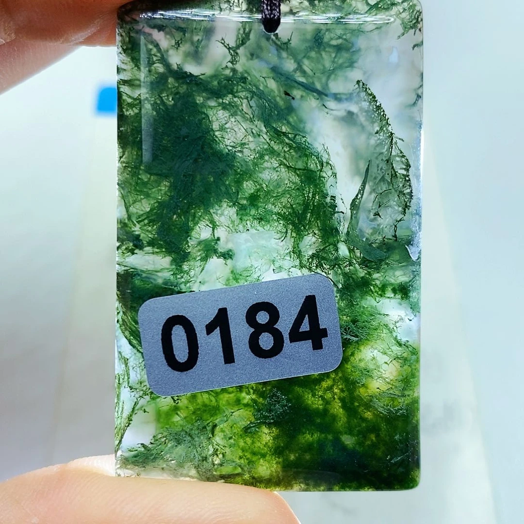 玛瑙/玉髓颈饰未镶嵌随**苑