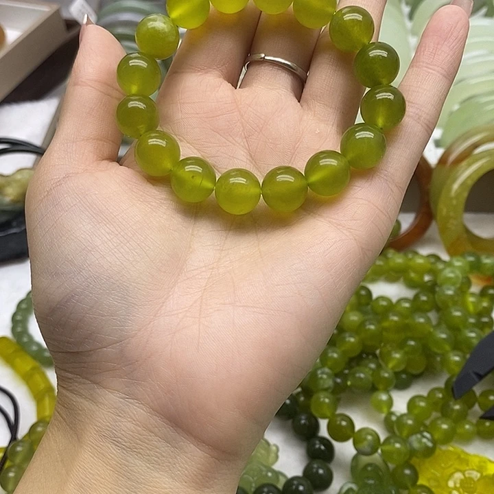 坚***y蛇纹石玉未镶嵌手链