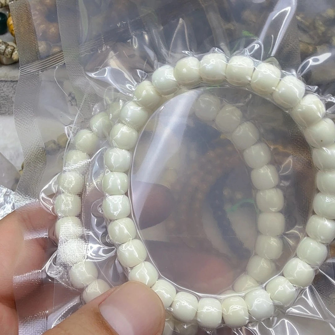 Q***H星月菩提手串33白菩提单圈8×7两条
