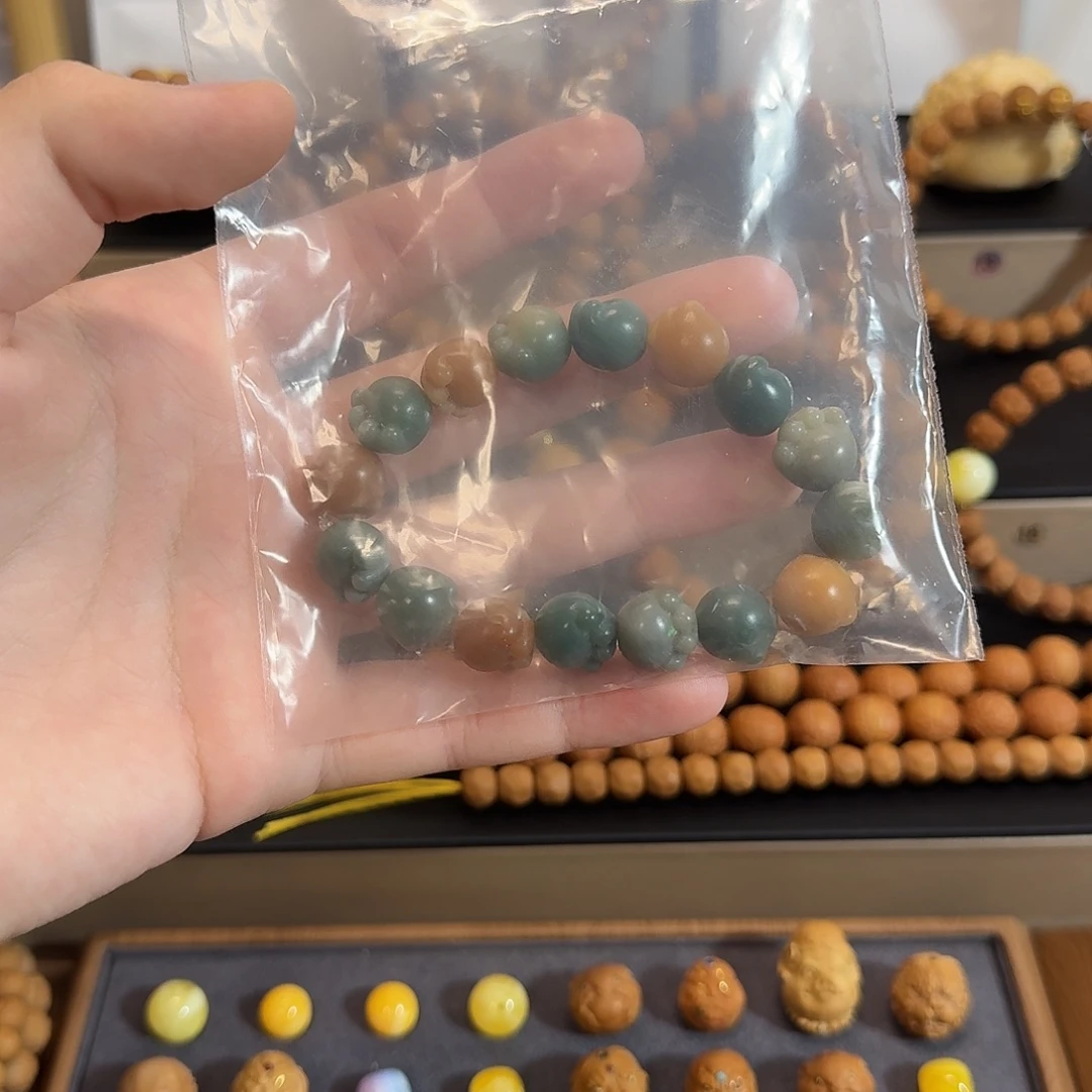 張***豪猴头核桃吊坠一套小猫