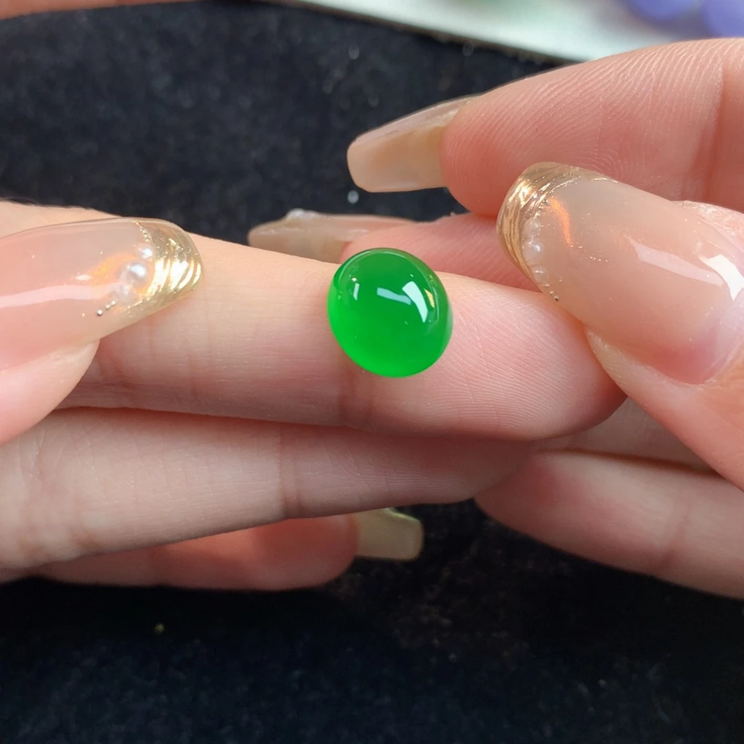 东***梁翡翠裸石10.21/8.92/5.01