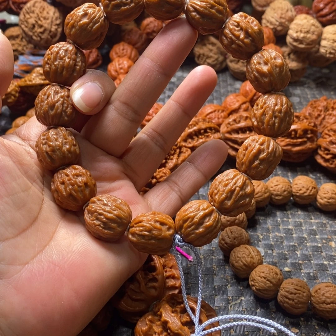 人***态吊坠文玩核桃树王