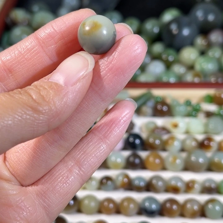 和田玉（糖玉）未镶嵌珠宝半成品14