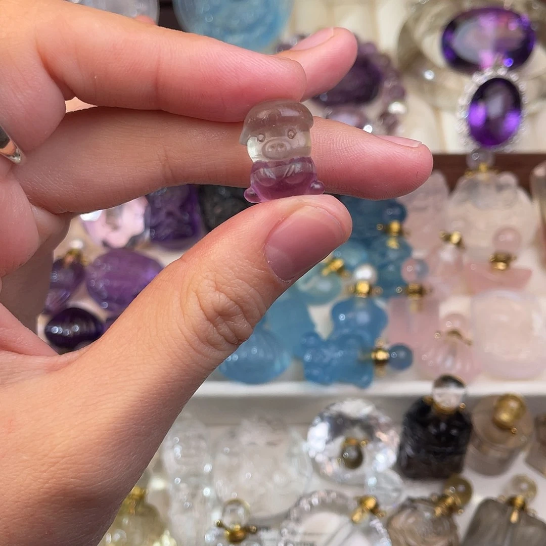 紫晶颈饰未镶嵌淡***光天然水晶吊坠900