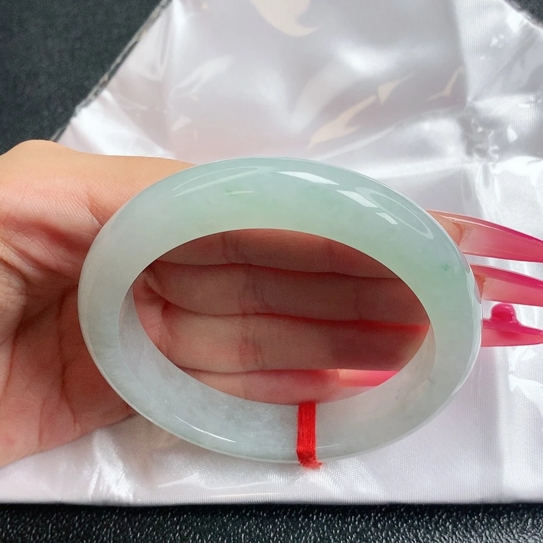 【闪购商品】未镶嵌手镯翡翠，56