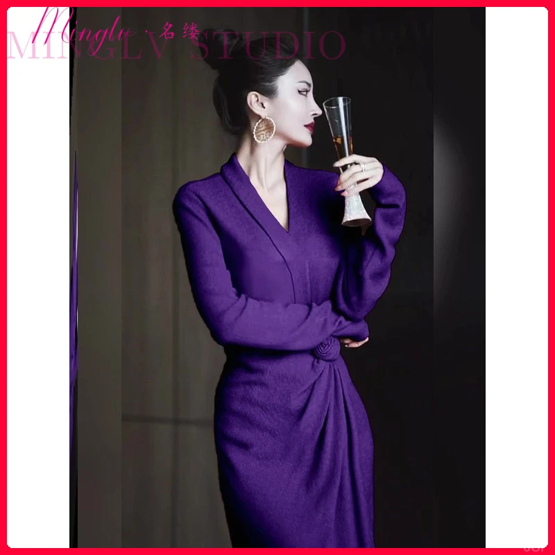 贵妇千金风立体花朵v领掐腰显瘦长款包臀显身材连衣裙2025年秋季