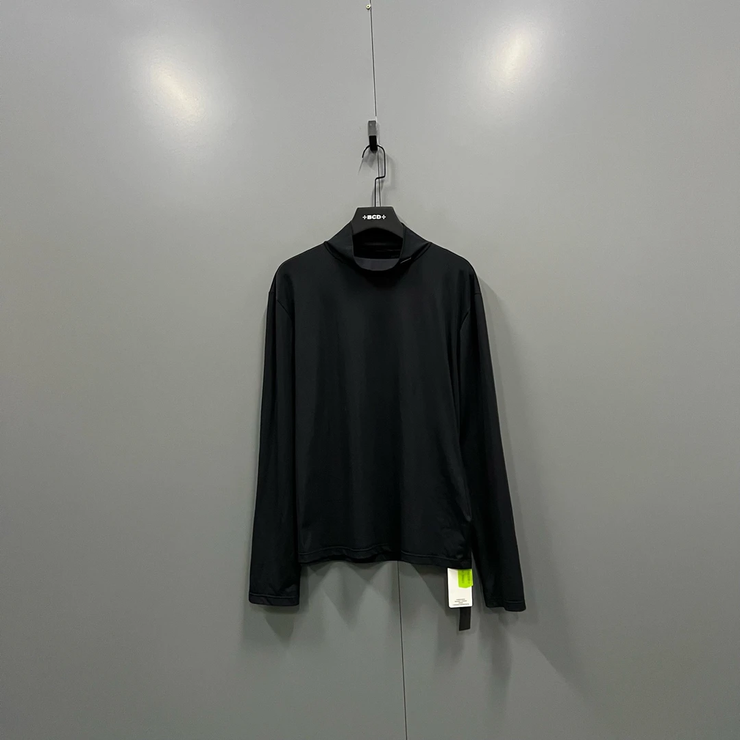 99新 Prada/普拉达 yy 黑色高领三角标长袖 XL码/609286