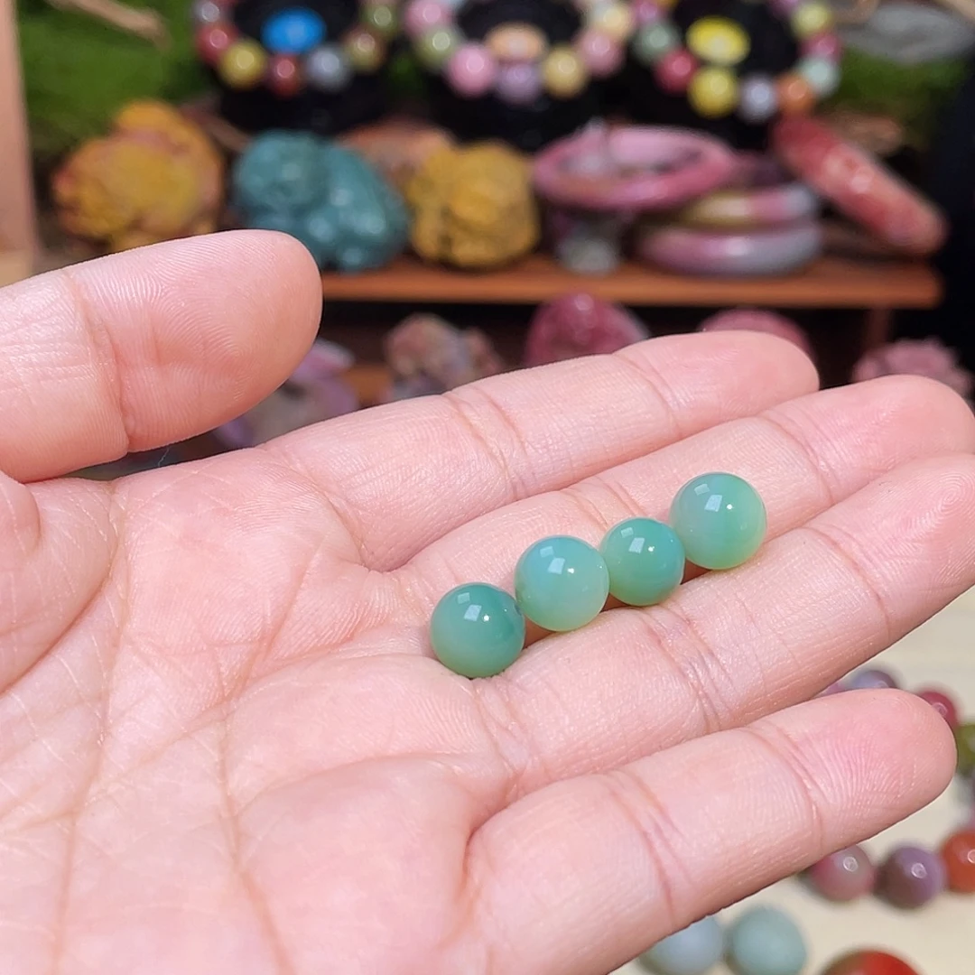 妮***霓玛瑙/玉髓未镶嵌珠宝半成品盐源玛瑙稀有蓝珠