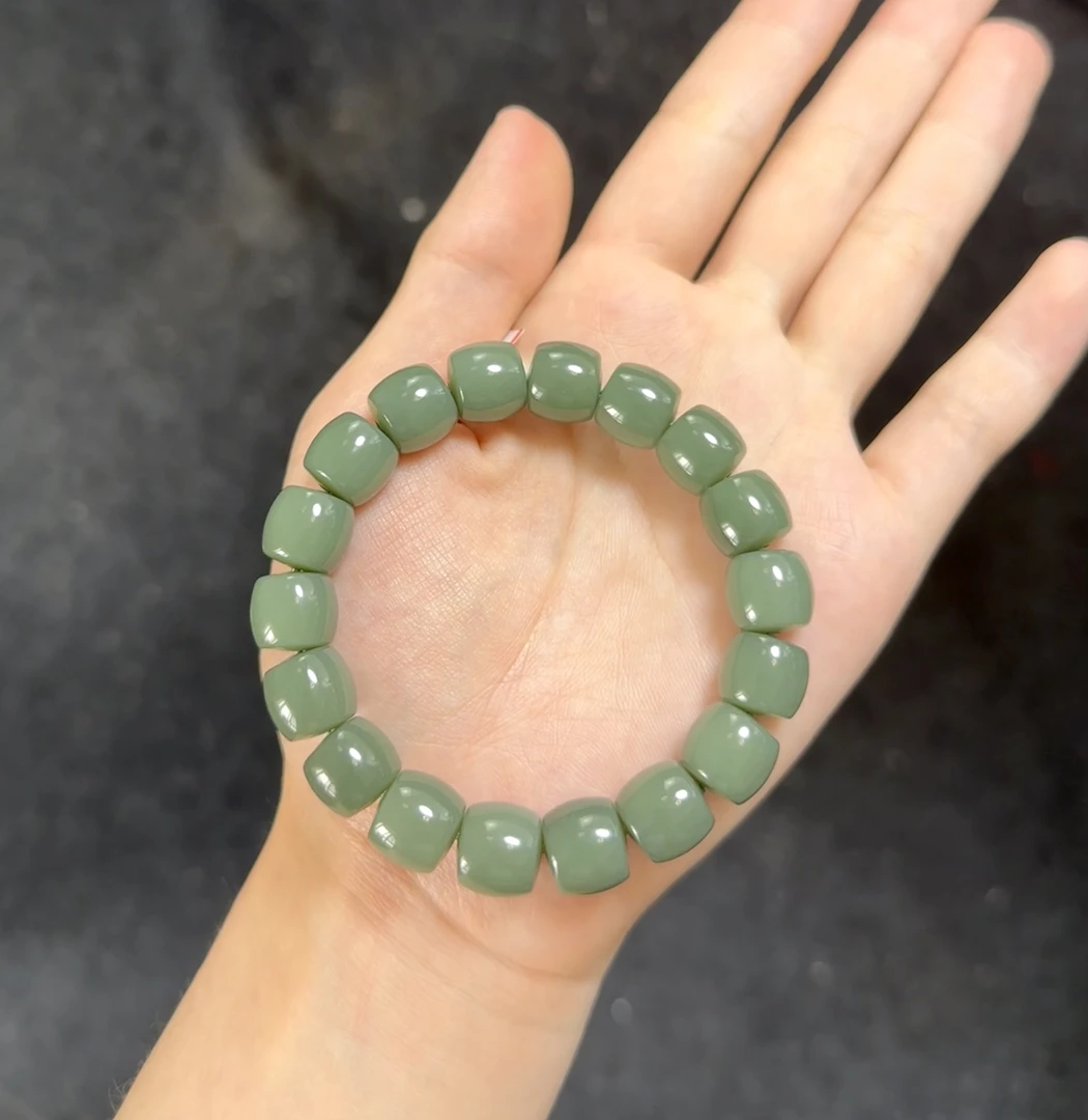 和田玉新疆沙枣青蓝调卡12mm直切高品质细料