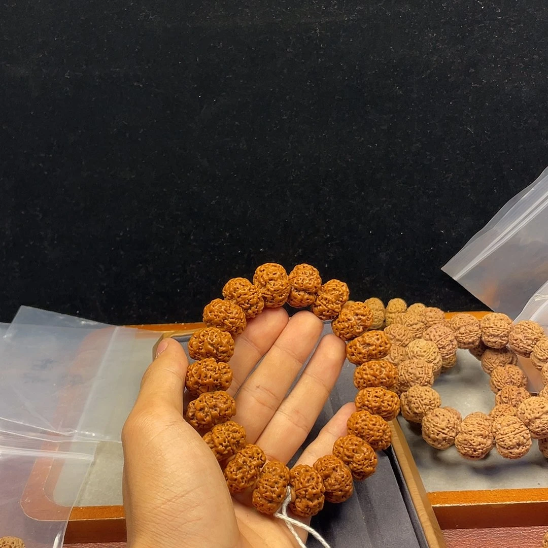 终***结金刚菩提吊坠夹板