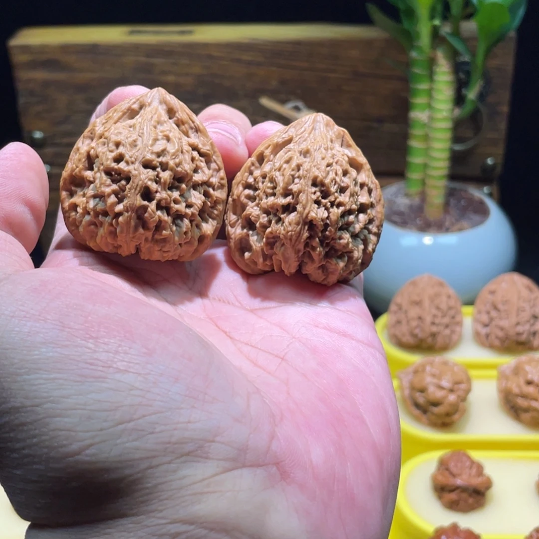 把件文玩核桃41全品正三角老树南疆