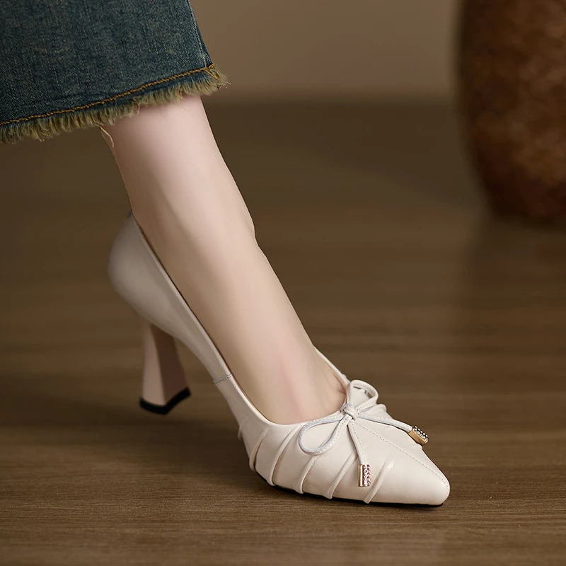 萱妮丝漫8CM春季新款单鞋尖头细跟高跟鞋蝴蝶结浅口真皮小皮鞋