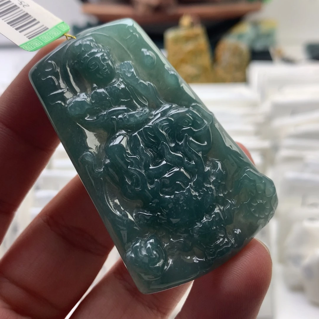 颈饰未镶嵌翡翠普贤