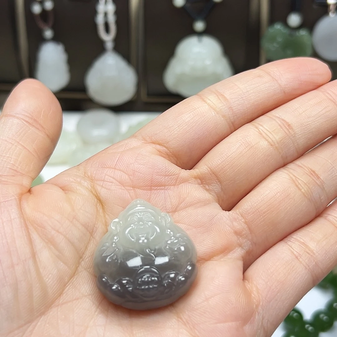 *****和田玉未镶嵌颈饰