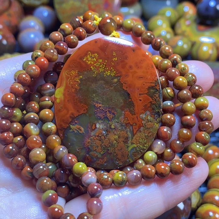 玛瑙/玉髓战国红未镶嵌