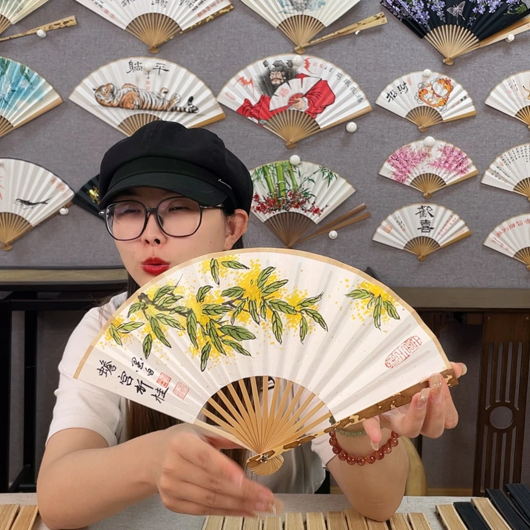 国画6寸梅妃-纯手绘-文玩扇骨（默认粘好）