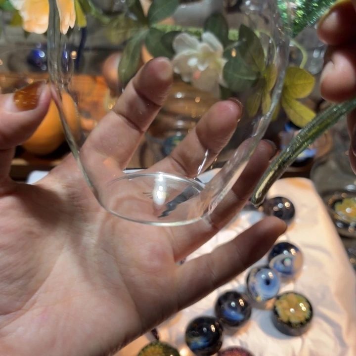 玻璃茶器依然透绿金