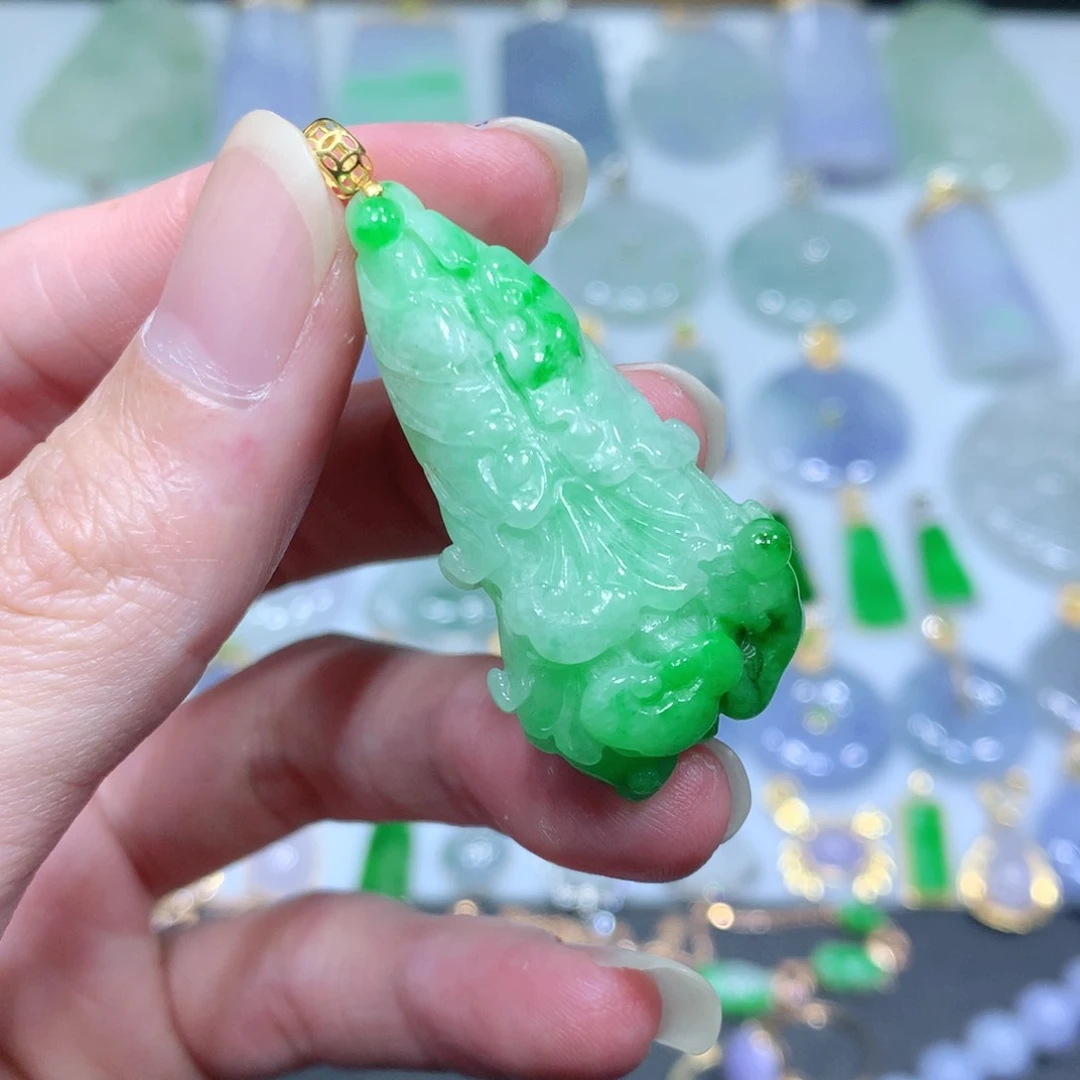 翡翠吊坠(不含链)18K金镶嵌