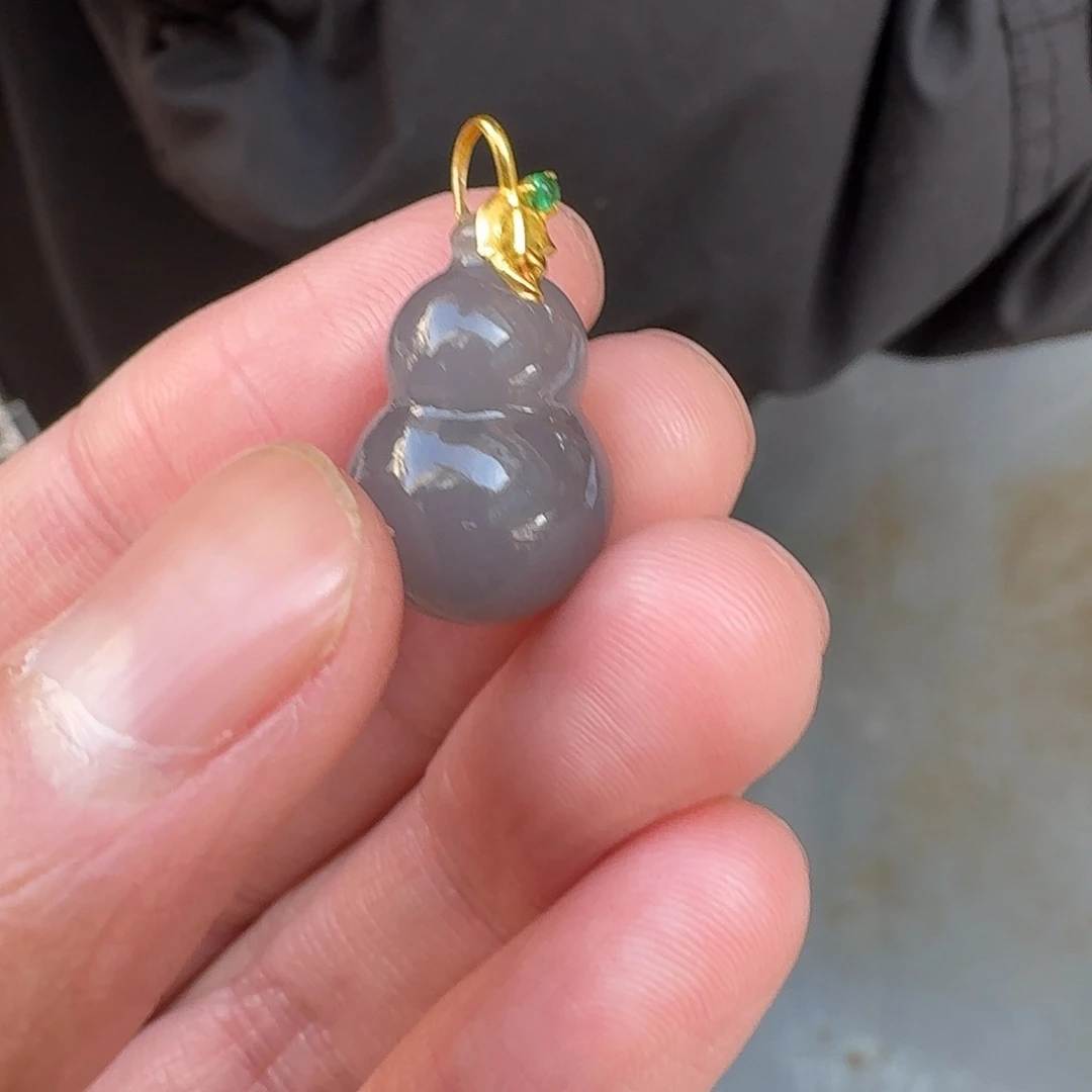 和田玉葫芦18K金镶嵌215冯总卡22左右