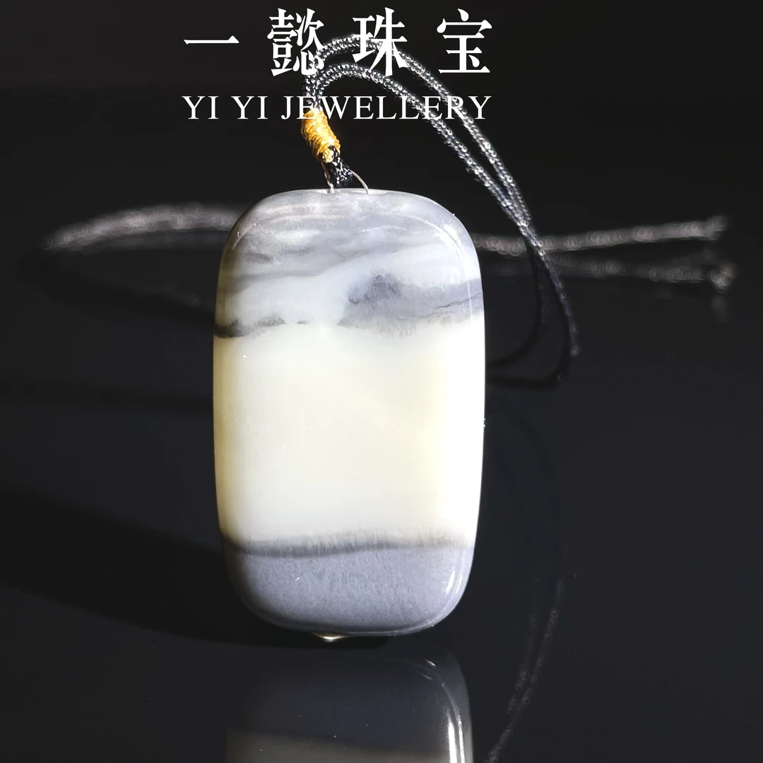 【一懿珠宝】水墨丹青|天然和田玉青花无事牌 qh006（多样性发其一）