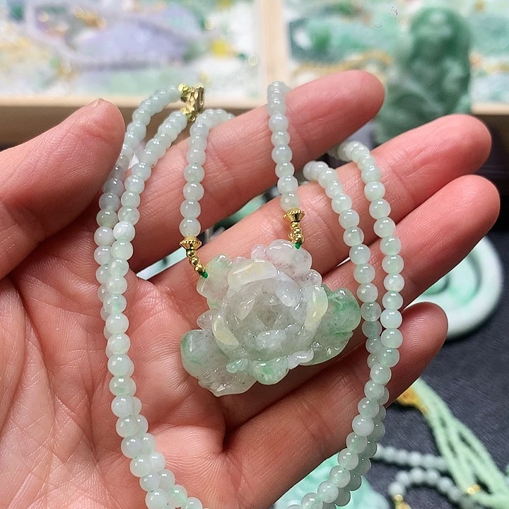 翡翠颈饰未镶嵌吊坠