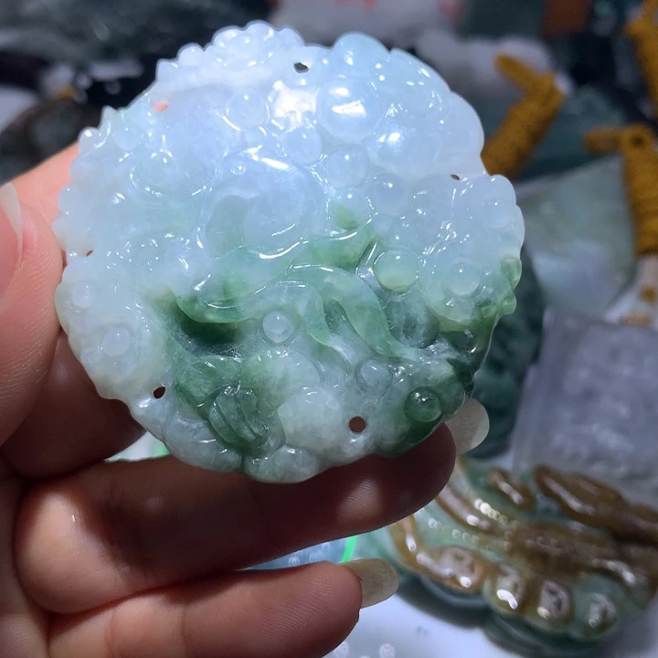 翡翠未镶嵌颈饰保真天然A货翡翠