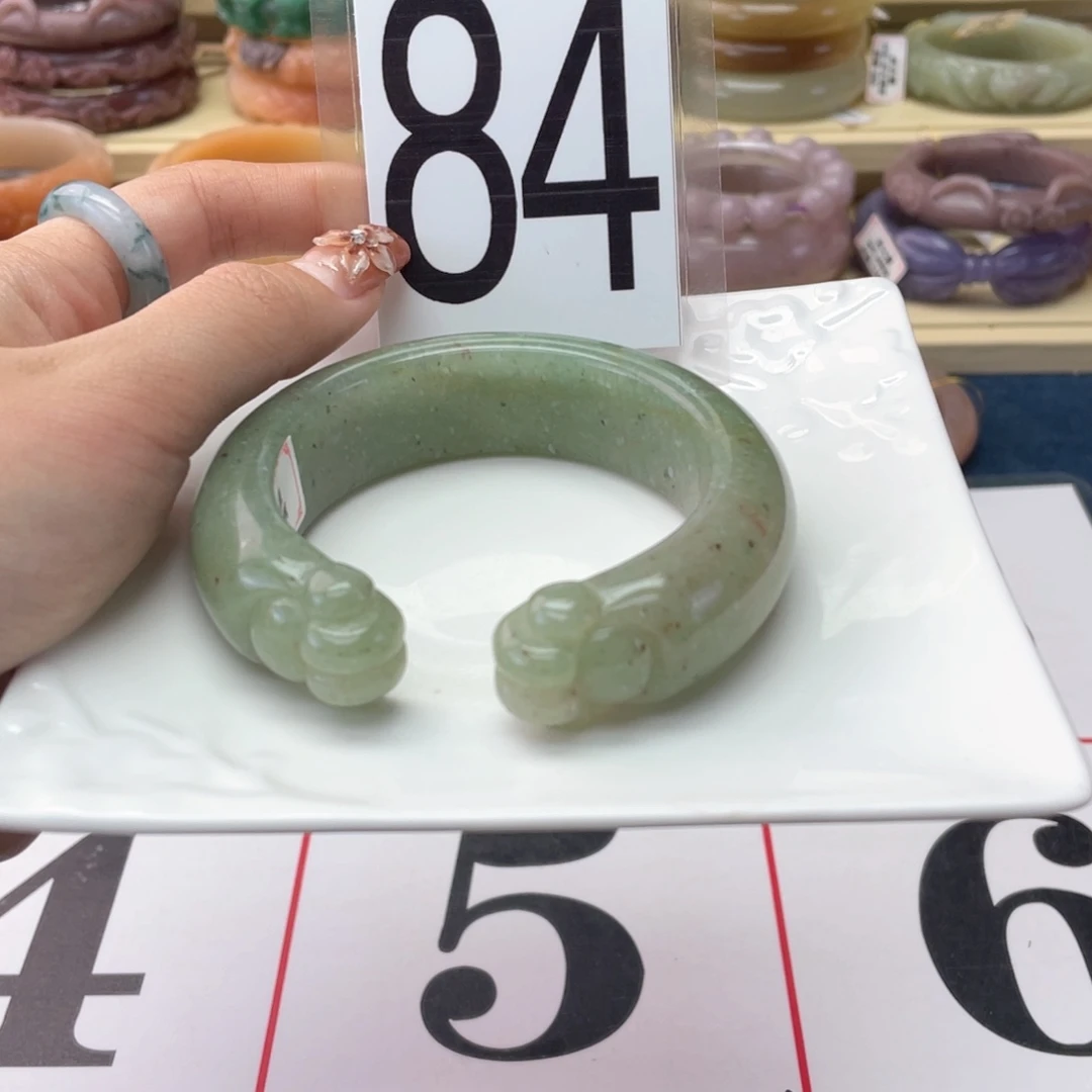 石英质玉未镶嵌手镯