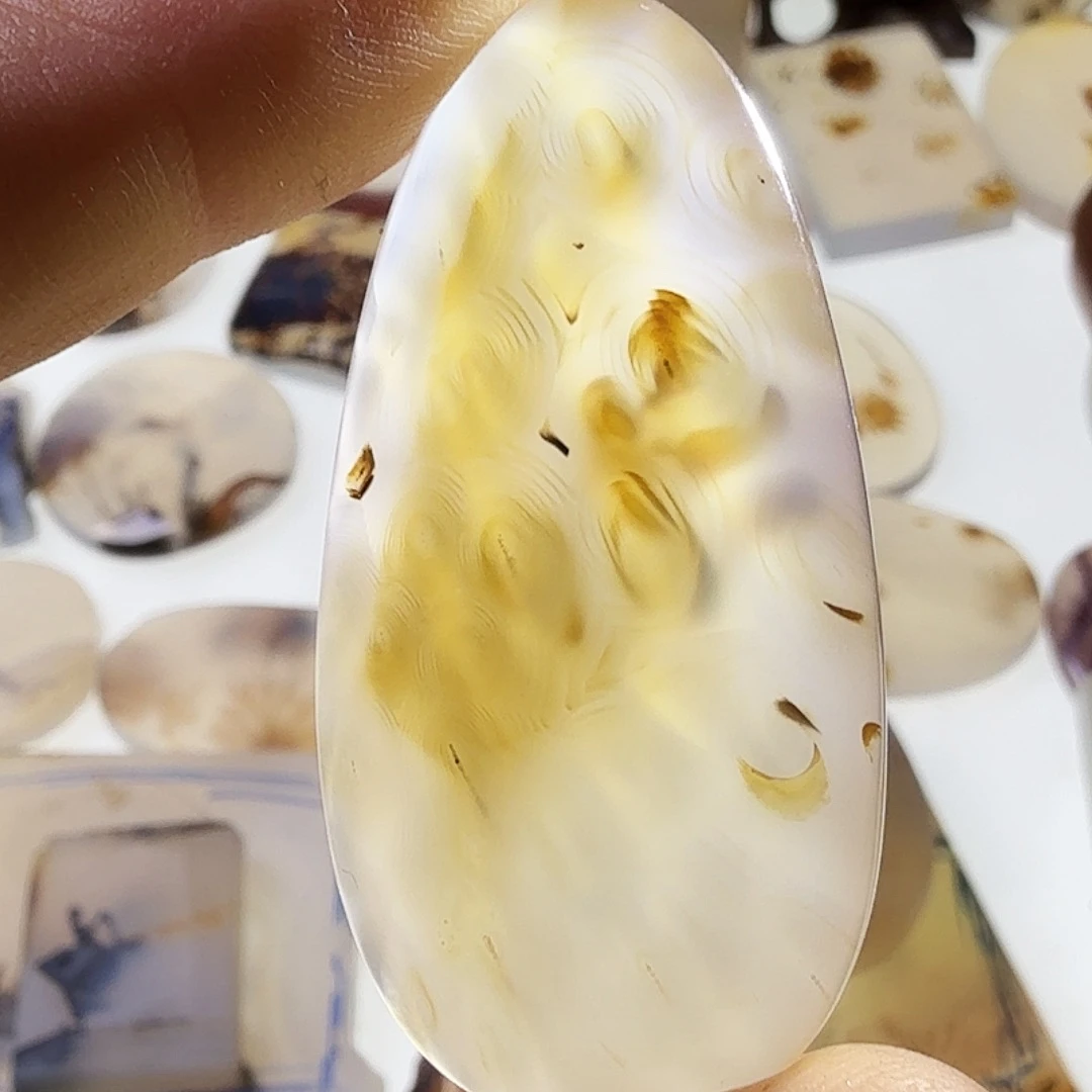 玛瑙/玉髓未镶嵌珠宝半成品
