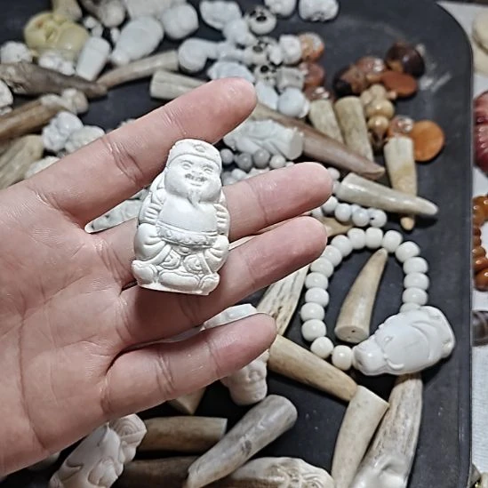 大叶紫檀（黑酸枝木类）