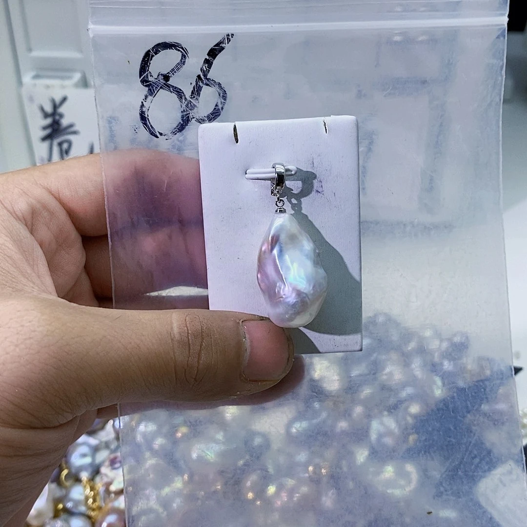 淡水珍珠合金颈饰