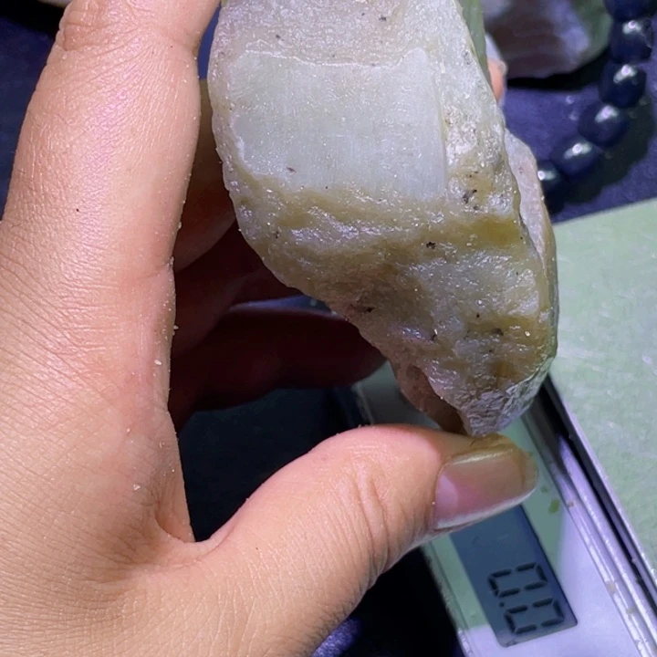 未镶嵌和田玉珠宝半成品