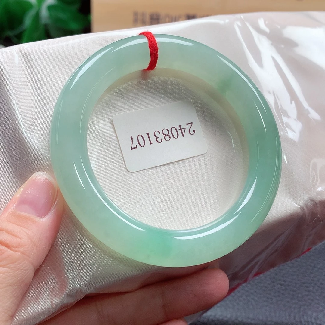 未镶嵌手镯（圆镯）翡翠109号，天然A货翡翠手镯